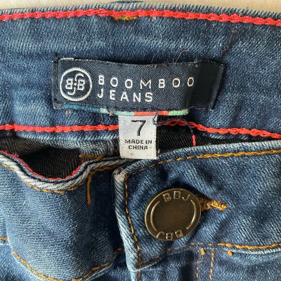 Boom Boo Jeans Women’s Denim Short Shorts size 7 (S),Jean Blue,Embroidered Roses - Picture 7 of 10